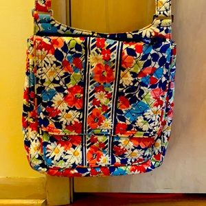 Larger vera Bradley Crossbody purse multicolor floral.